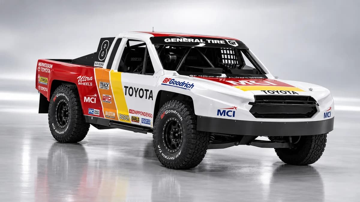 Lucas Oil off road truck render