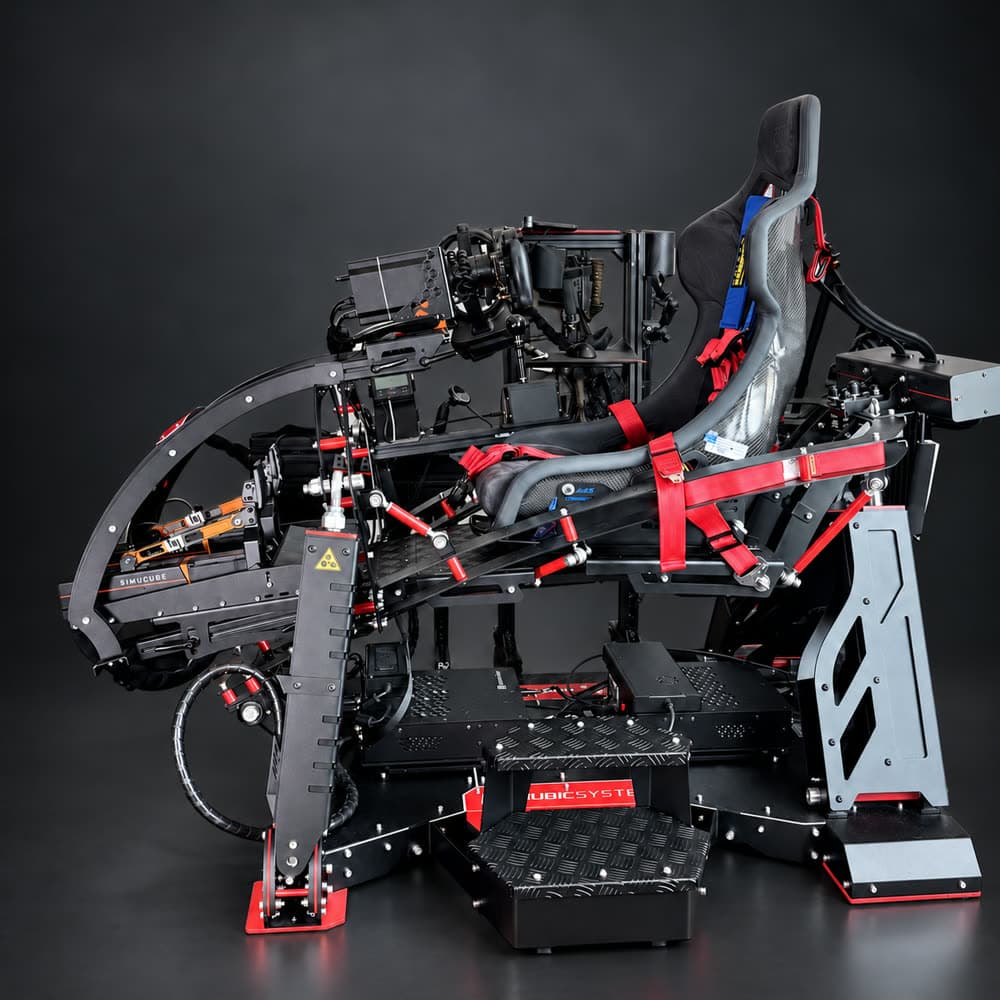 Full-motion rig, side profile with Qubic System actuators
